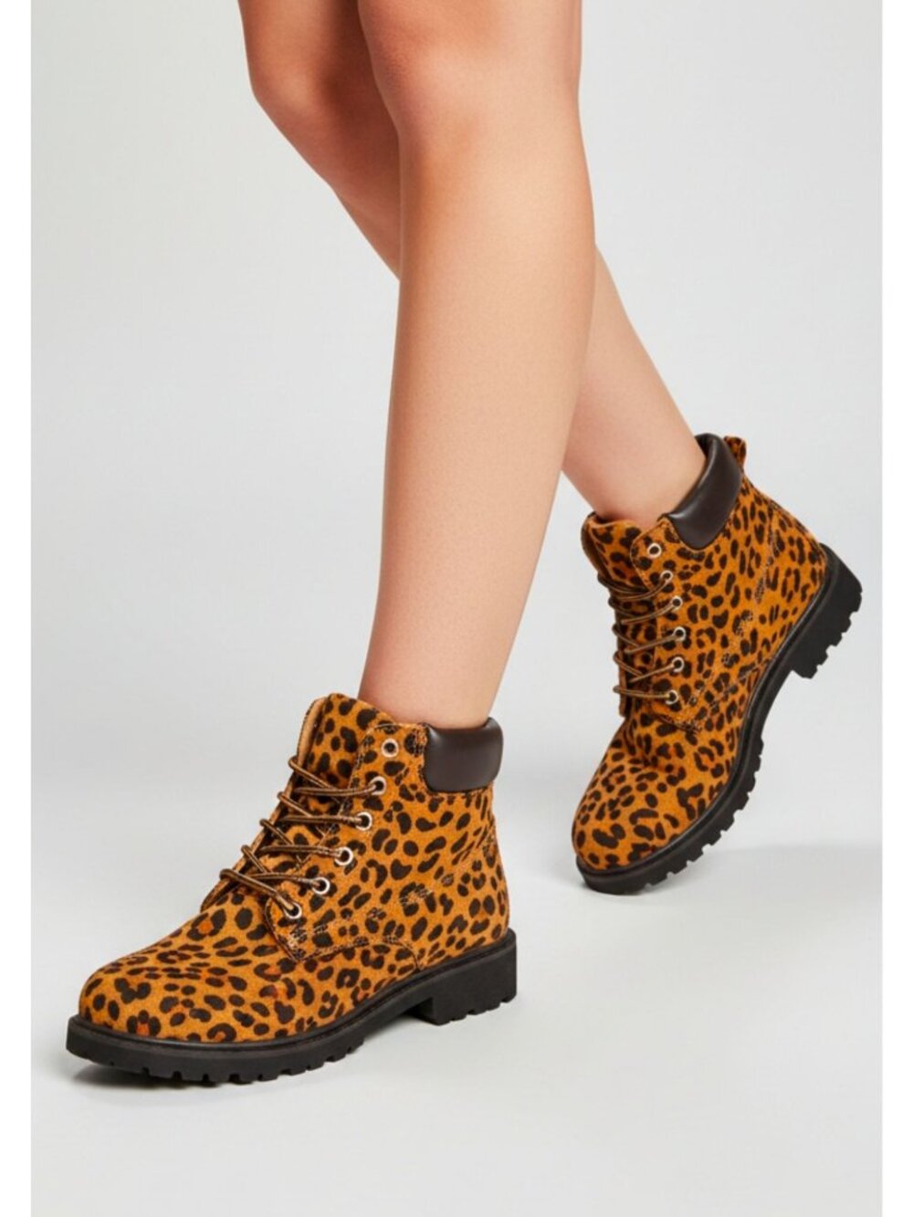 Women’s Leopard Print Lace-Up Combat Boots Ankle Boots Lug Sole